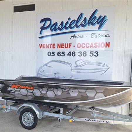 Barque de pêche kimple Formoza J150 Tiller