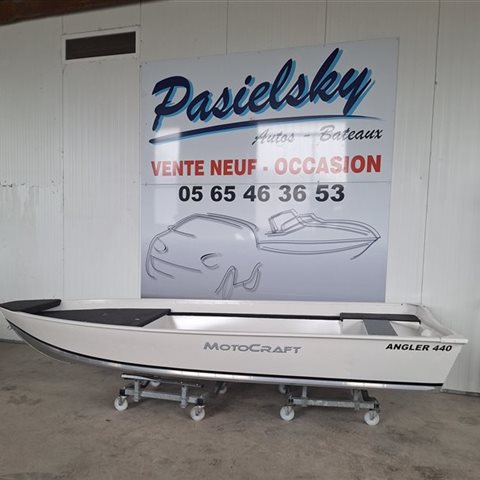 Barque de pêche MotoCraft ANGLER 440