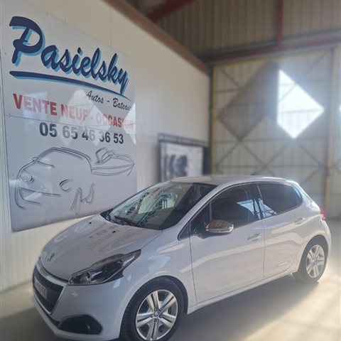 Peugeot 208 Blue HDI 100 cv Allure Business